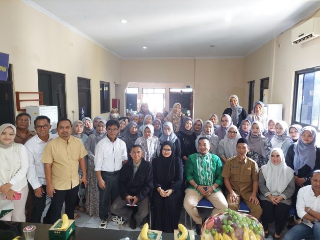 STIH Painan Gelar Acara PKM di Desa Dukuh 13