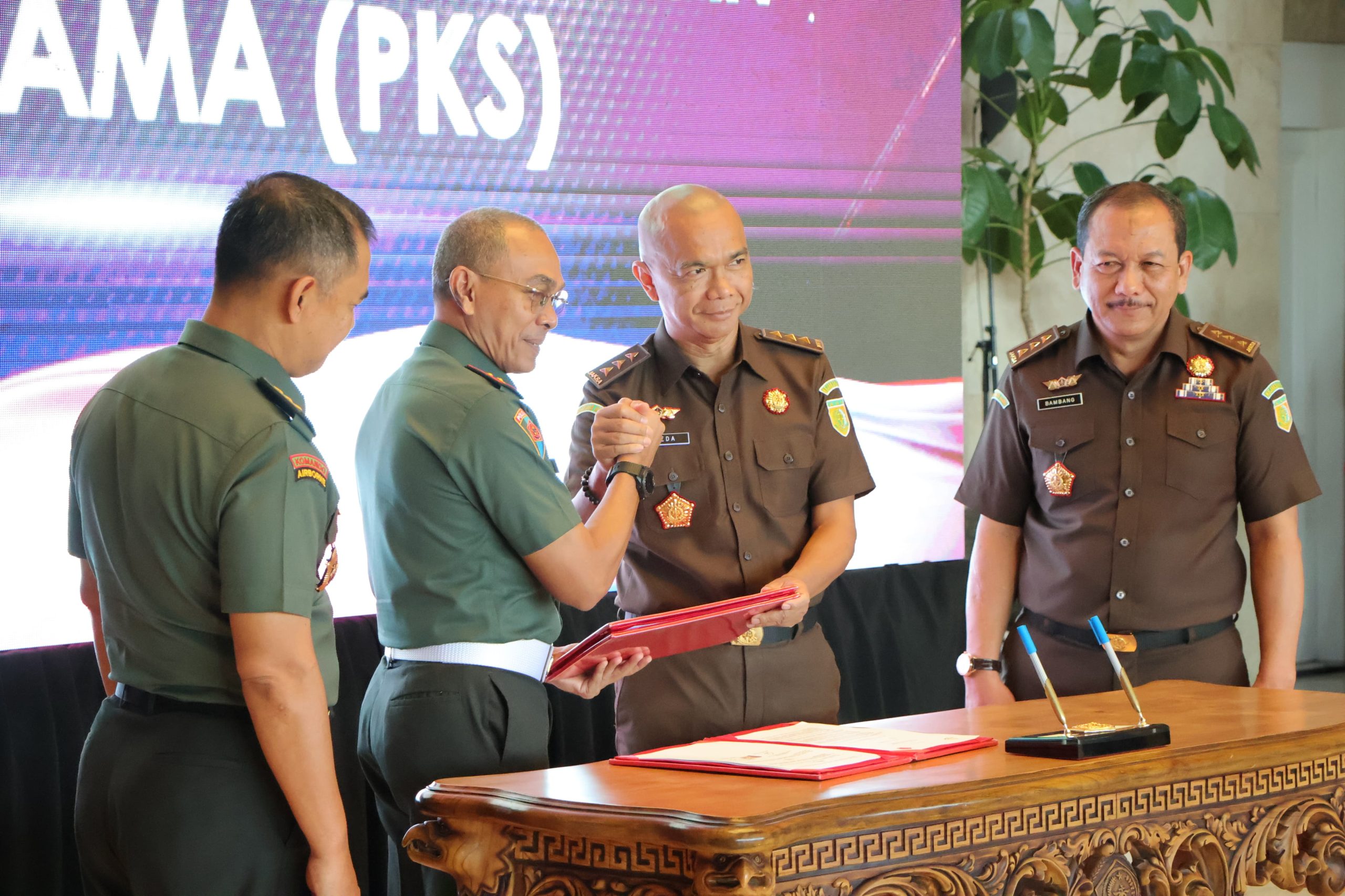 Intel Kejagung dan POM TNI Teken MoU Pengamanan Penegakan Hukum 1