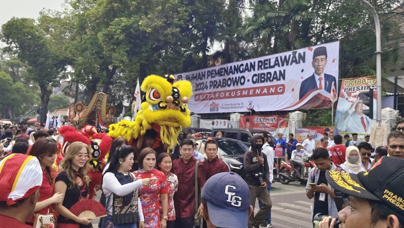 IMG_20231025_101401_012430 Massa Berbagai Etnis Sambut Prabowo Dan Gibran 10