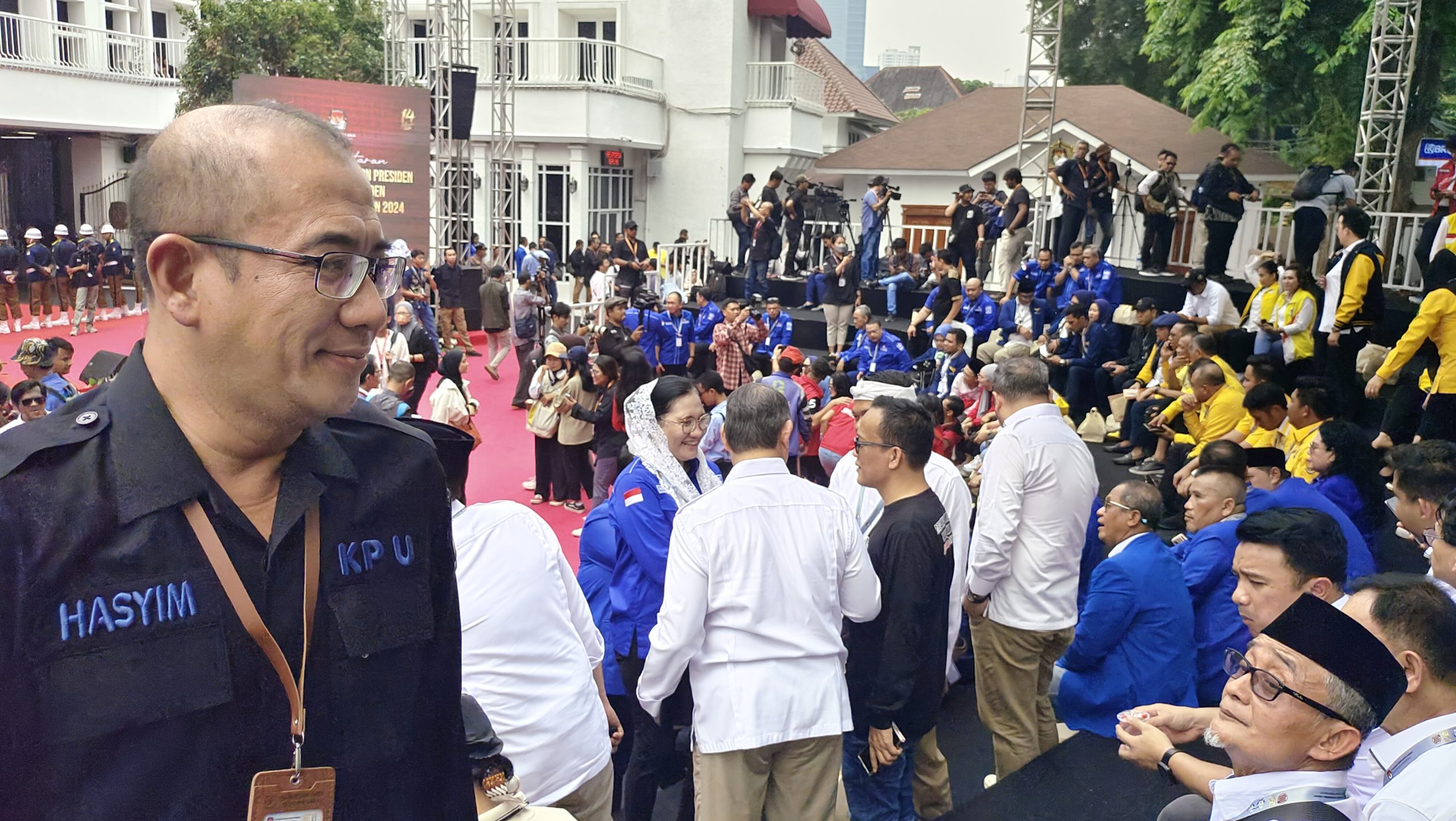 Ketua KPU Bertemu Dengan Para Pengusung Prabowo - Gibran 1
