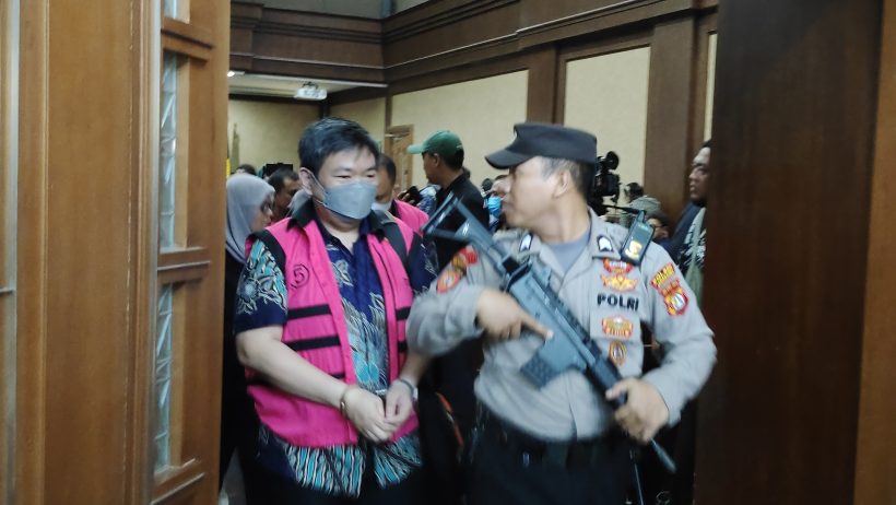 Direktur PT HUAWEI Mukti Ali Dituntut 6Tahun Penjara 12