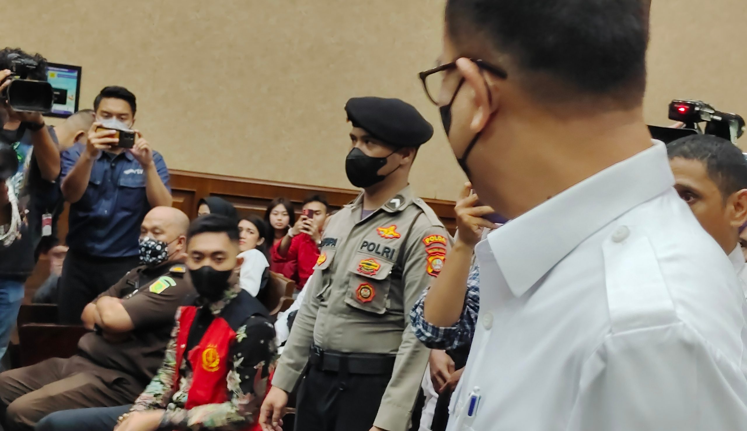 Momen Rafael Alun Menoleh Ke Mario Dandy 1