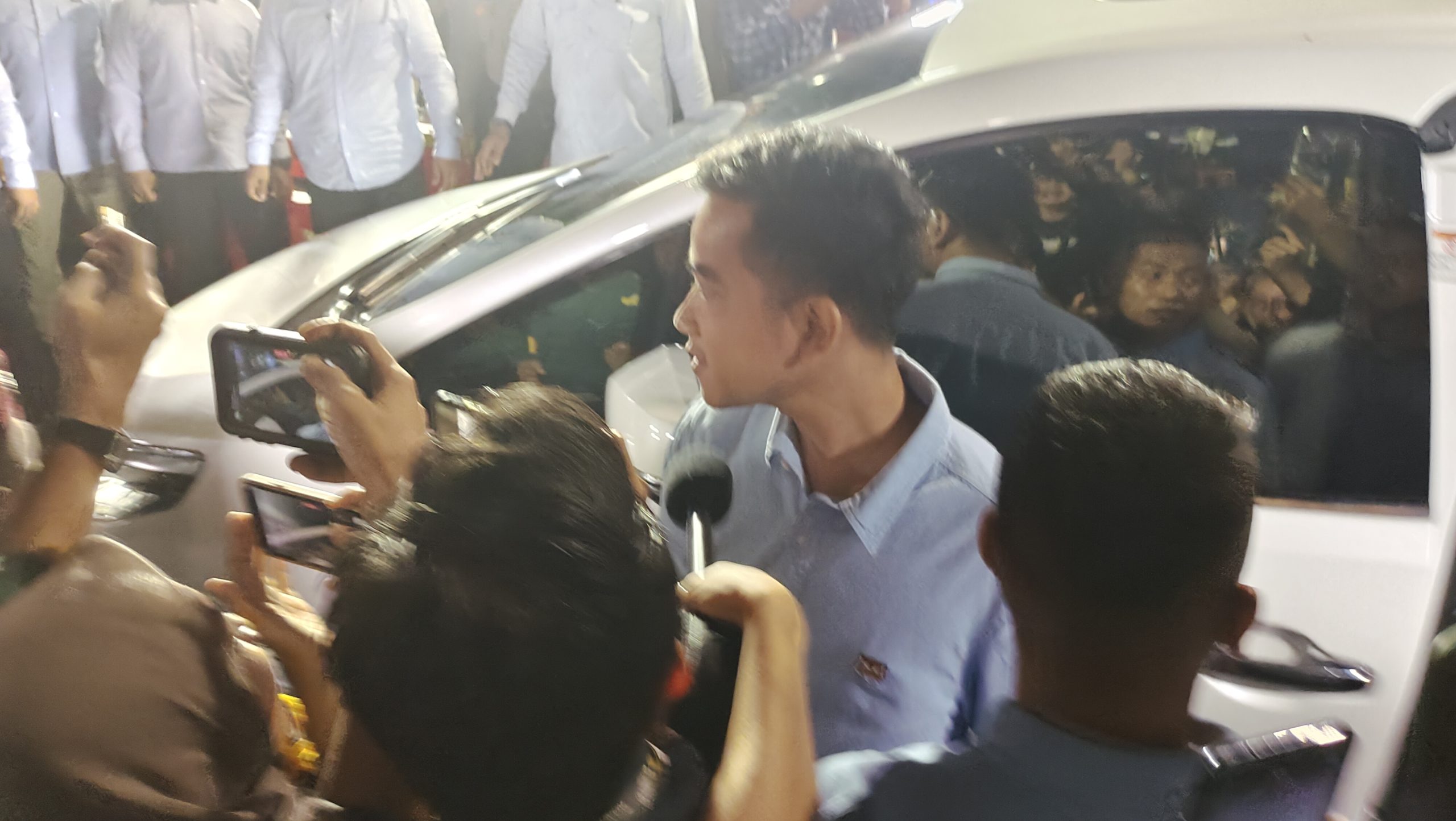 Cawapres Gibran di KPU 1
