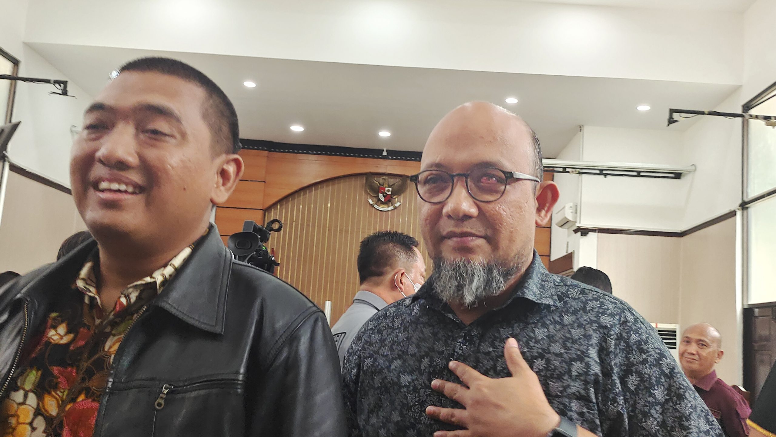 Mantan Penyidik KPK Merasa Puas 1