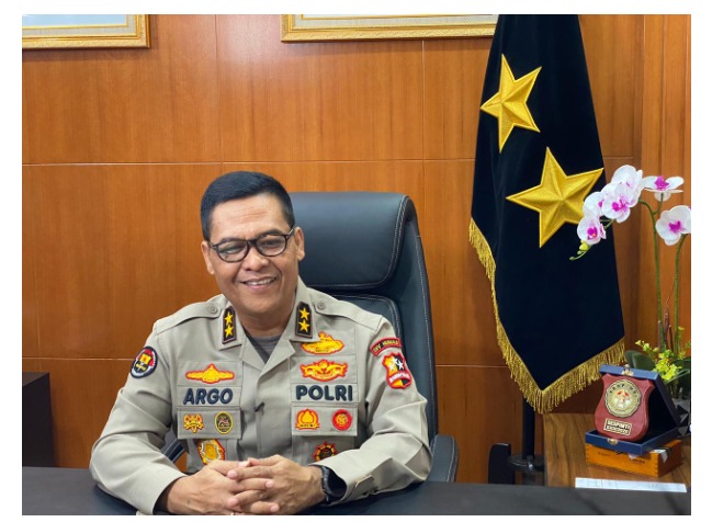 Buronan Penipu Perusahaan BUMN Ditangkap Polisi 10