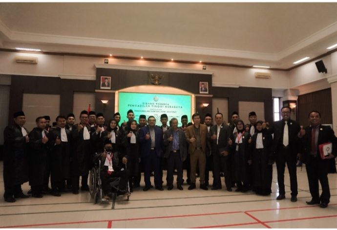 Ketua Pengadilan Tinggi Surabaya Ambil Sumpah 102 Calon Advokat dari KAI 2