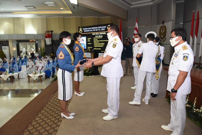 Pengamat Intelijen: Waspadai Penyusupan LGBT di TNI 62