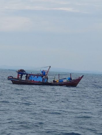KKP Tangkap Dua Kapal Ikan Trawl di Aceh (4) KKP Tangkap Dua Kapal Ikan Trawl di Aceh 40