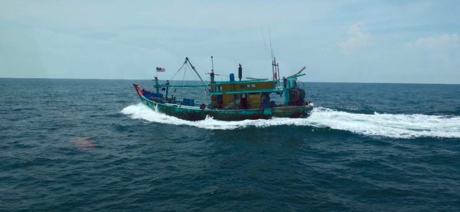 KKP Trawl 1 KKP Tangkap Kapal Trawl Asal Malaysia di Selat Malaka 12