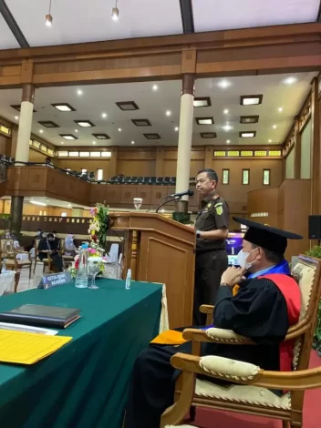 Kajati Jabar Wakili Jaksa Agung Orasi Ilmiah di UPI 29