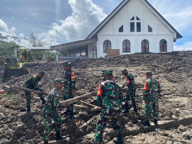 HUT Kodam Cendrawasih Ke-61, Koramil di Bawah Naungan Kodim Yahukimo Lakukan Karya Bakti 13