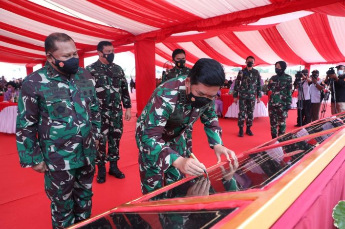 Panglima TNI Resmikan Markas Kogabwilhan I, II, III dan Monumen Tri Matra 41