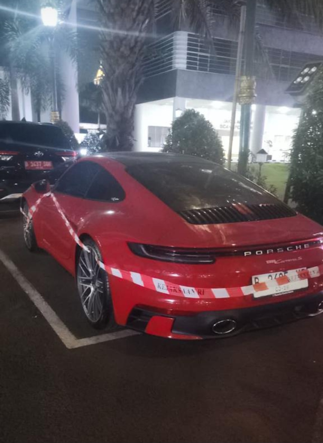 Edward Hutahaean Kena Batunya, Mobil Super Mewah Hasil Korupsinya Disita Jaksa 1