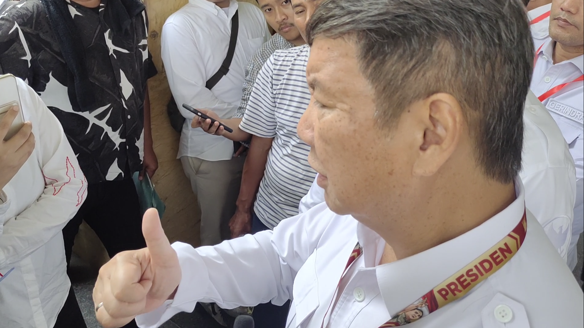 Prabowo - Gibran Keputusan Luar Biasa 1