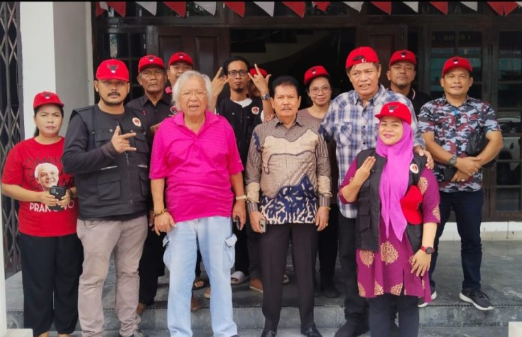 Politisi Senior PDIP Panda Nababan Sambangi Kantor MPG Sumut