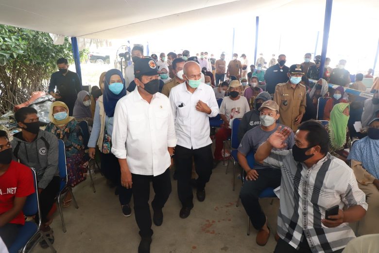 Trenggono-Vaksinasi Menteri Trenggono Gencarkan Vaksinasi Nelayan, KKP Sasar Pesisir Pantura 13