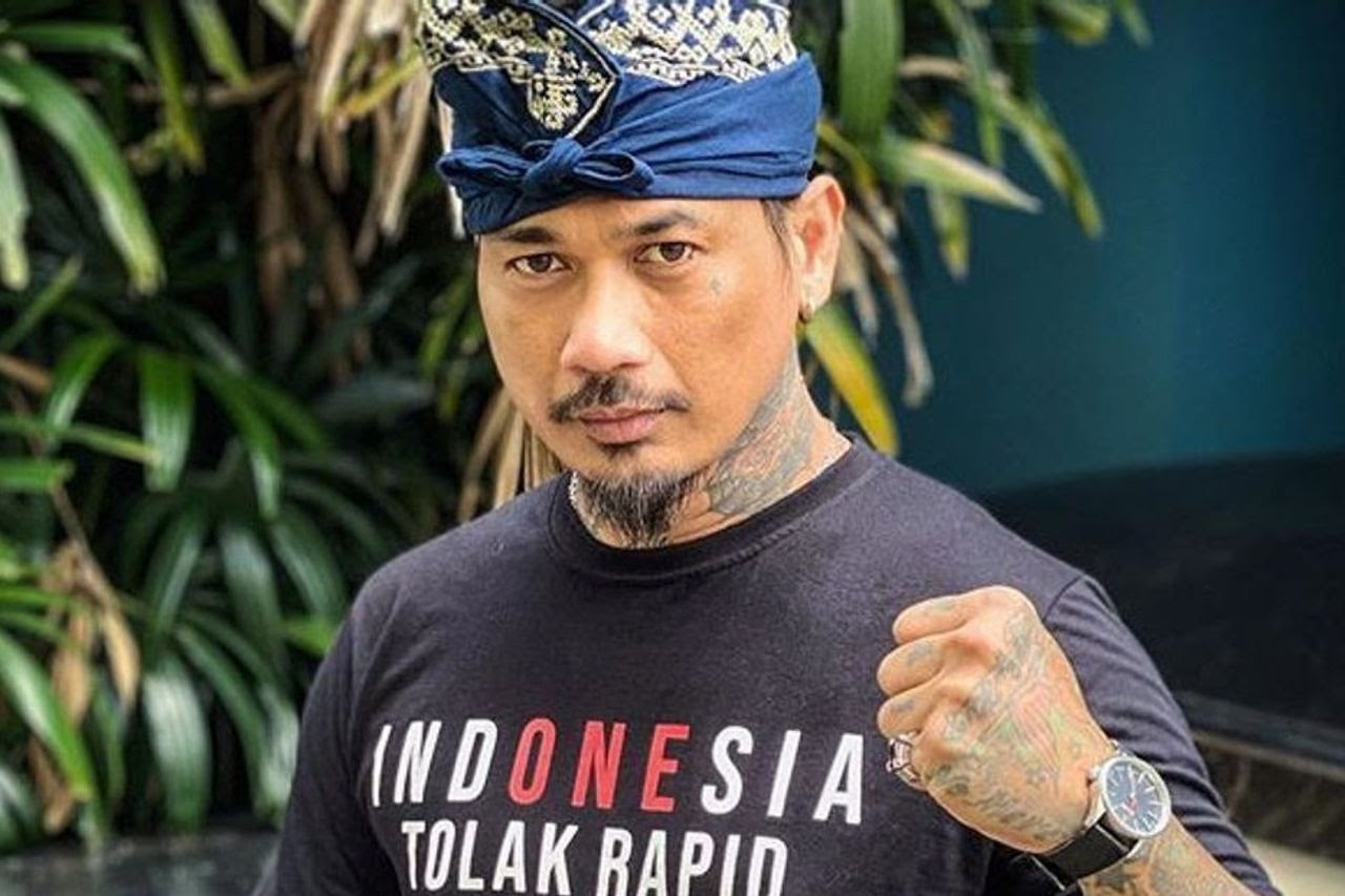 bG9jYWw6Ly8vcHVibGlzaGVycy82NjU3My8yMDIxMDcxMzEwMDMtbWFpbi5jcm9wcGVkXzE2MjYxNDU0NDMuanBn Urung Hadir, Penyidik Tetap Akan Gelar Perkara Kasus Jerinx 1