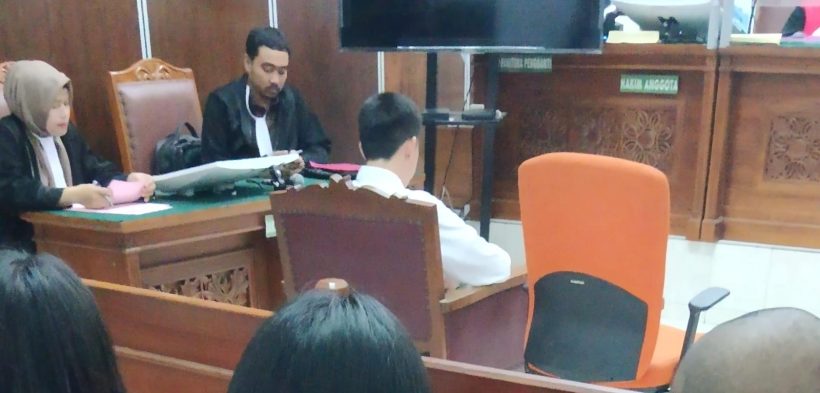 Miliki Narkotika Golongan I, Dituntut 6 Tahun 26