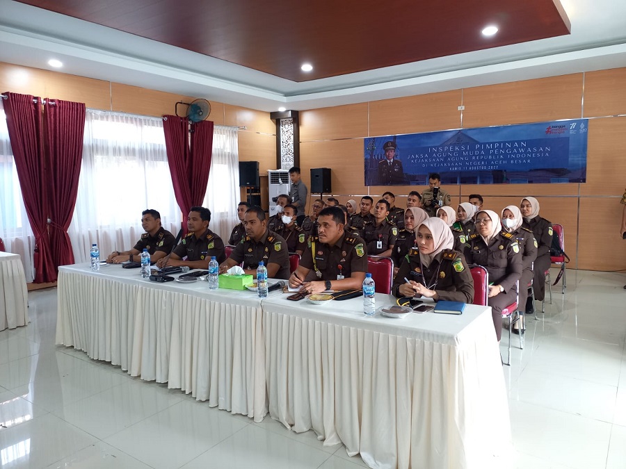c86456f2-64b6-4caf-beb4-3dd4367cb841 Tajam ke Atas Humanis ke Bawah, Kejagung Apresiasi Kejari Aceh Besar 1