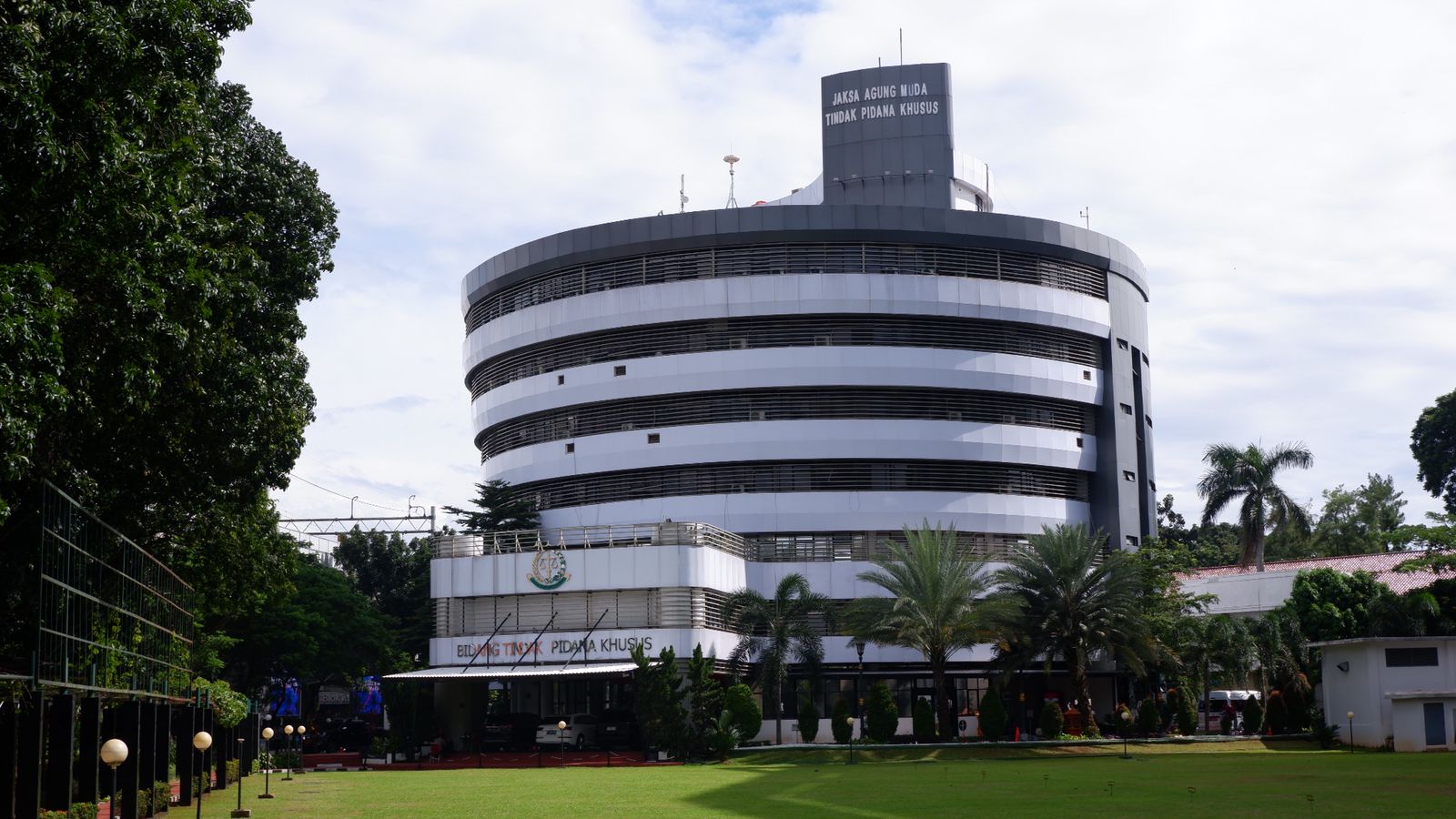 Dalami Korupsi Impor Gula, Jaksa Periksa Dua Saksi 1