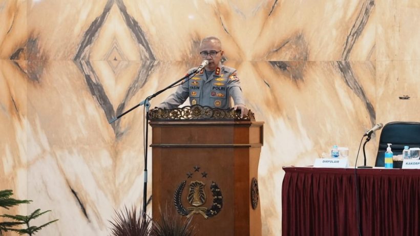 Irjen Pol Yassin Kosasih: Optimalisasi IT dan Media Sosial untuk Pelayanan Polri 8