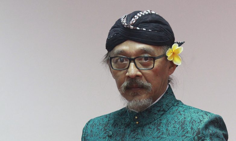 Kritikan Sujiwo Tejo Bikin Lampu Rotator Redup 10